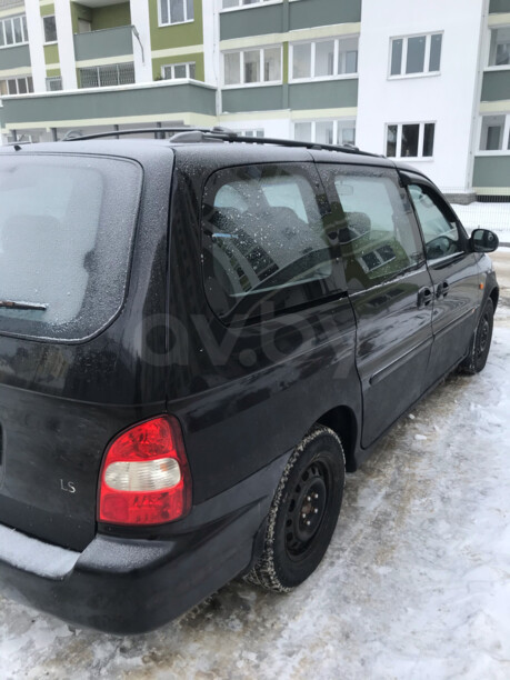Kia Carnival I, 7 мест, 1999 г.
