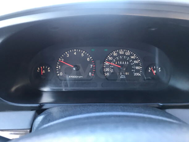 Kia Carnival I, 7 мест, 1999 г.