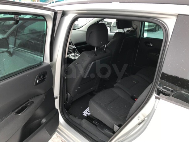 Peugeot 5008 I · Рестайлинг, 7 мест, 2016 г.