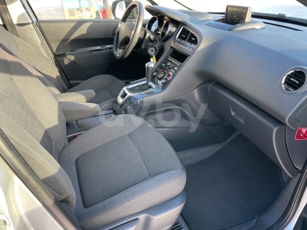 Peugeot 5008 I · Рестайлинг, 7 мест, 2016 г.