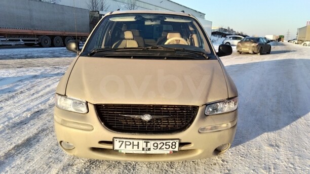 Chrysler Town and Country III, 7 мест, 1999 г.