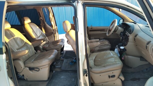 Chrysler Town and Country III, 7 мест, 1999 г.