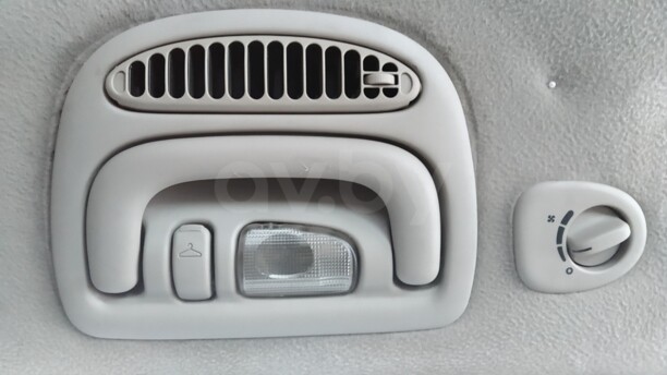 Chrysler Town and Country III, 7 мест, 1999 г.