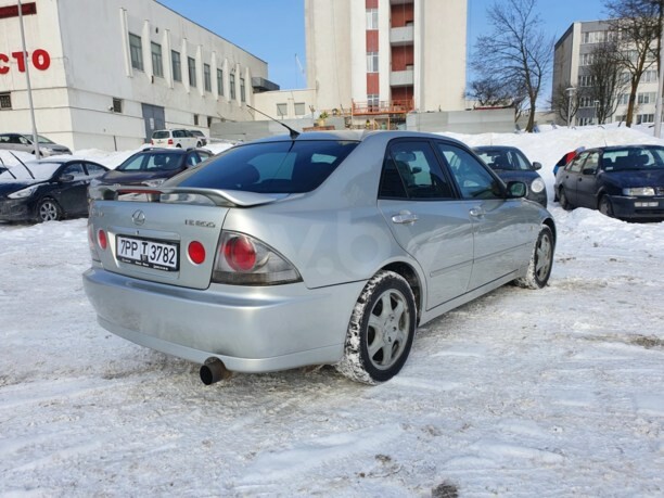 Lexus IS I, 2000 г.