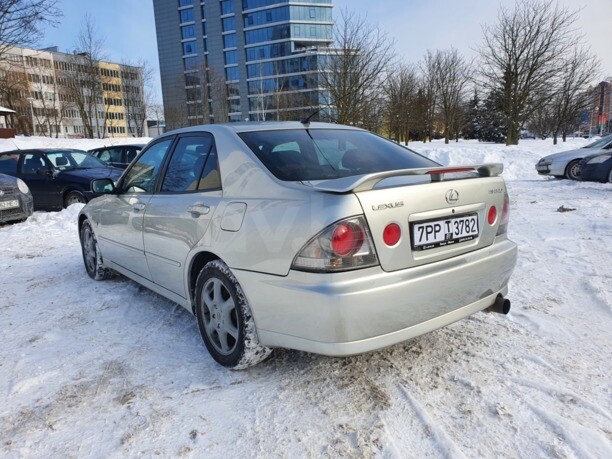 Lexus IS I, 2000 г.