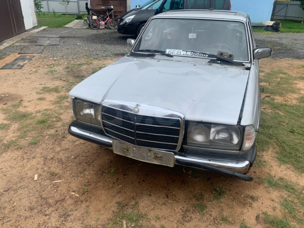 Mercedes-Benz E-Класс W123, 1983 г.