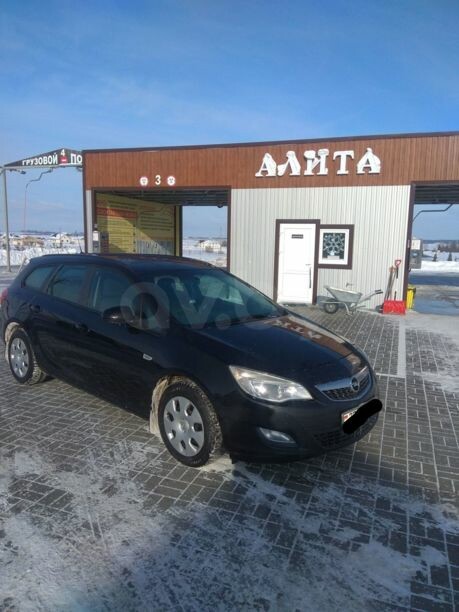 Opel Astra J, 2010 г.