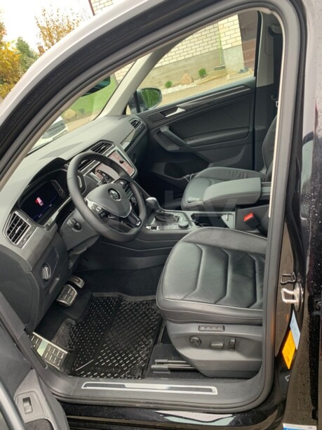 Volkswagen Tiguan II, 2019 г.