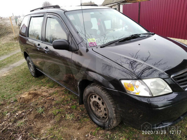 Mazda MPV II, 7 мест, 2000 г.