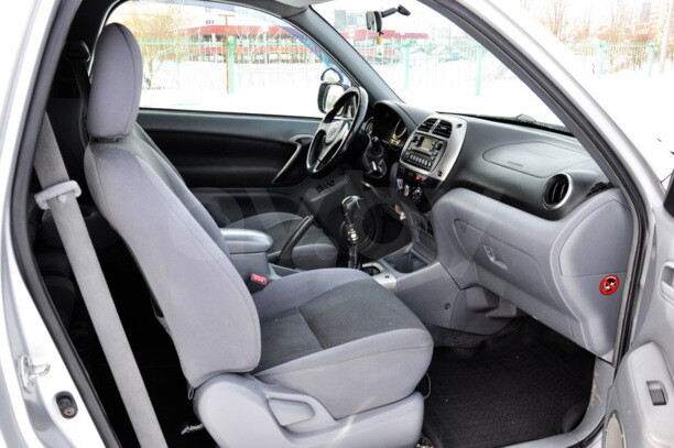 Toyota RAV4 II (XA20), 5 мест, 2003 г.