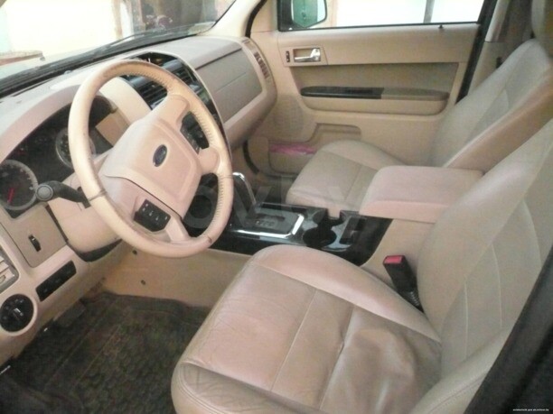 Ford Escape II, 2009 г.