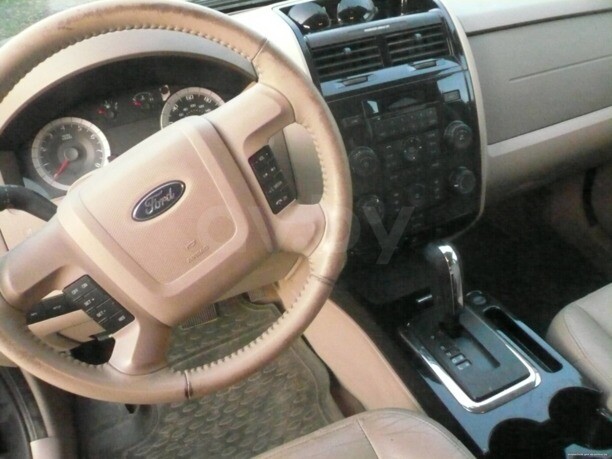 Ford Escape II, 2009 г.