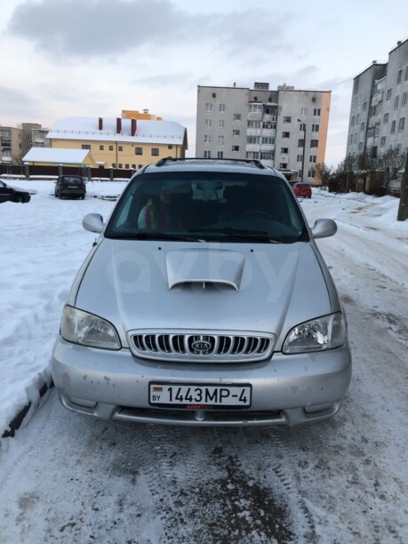 Kia Carnival I, 7 мест, 2000 г.