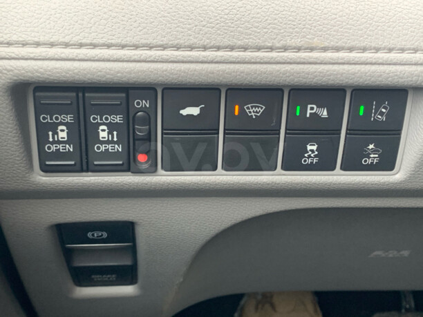 Honda Odyssey V, 7 мест, 2019 г.