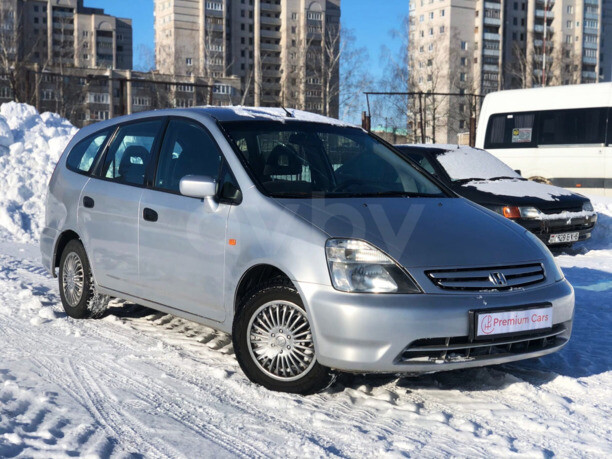 Honda Stream I, 7 мест, 2001 г.