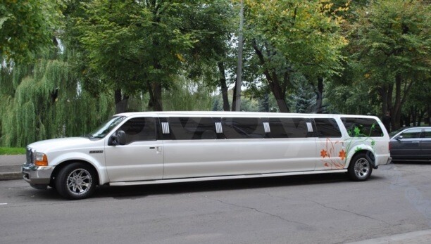 Ford Excursion, 7 мест, 2000 г.