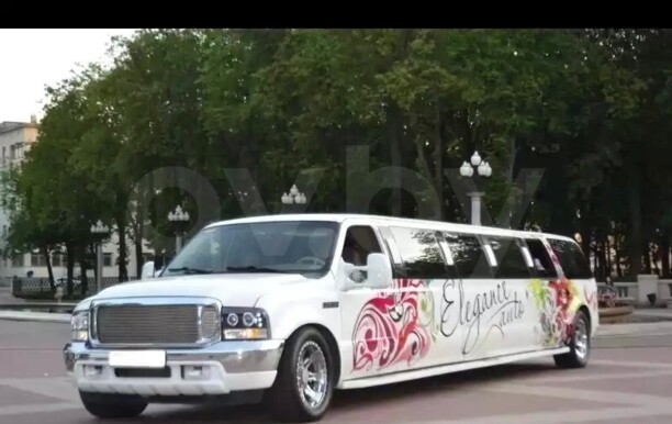 Ford Excursion, 7 мест, 2000 г.