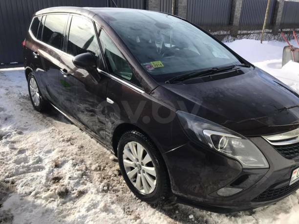 Opel Zafira C, 7 мест, 2012 г.