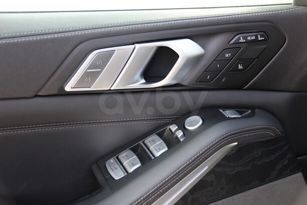 BMW X7, 7 мест, 2019 г.