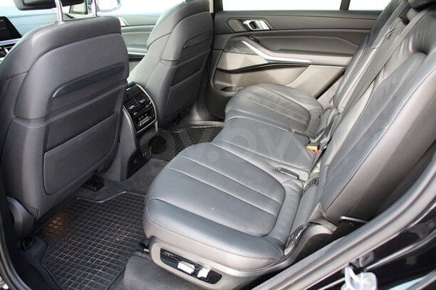 BMW X7, 7 мест, 2019 г.