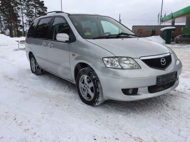 Mazda MPV II, 7 мест, 2003 г.