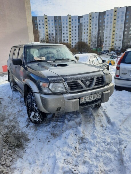 Nissan Patrol Y61, 5 мест, 2002 г.