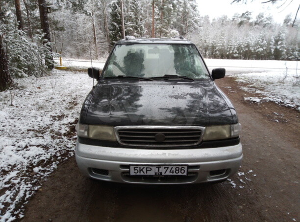 Mazda MPV I, 7 мест, 1998 г.