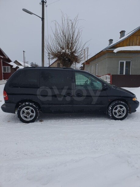 Chrysler Voyager III, 7 мест, 1996 г.