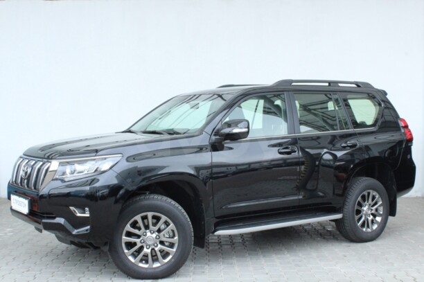 Toyota Land Cruiser Prado J150 II · Рестайлинг, 5 мест, 2019 г.