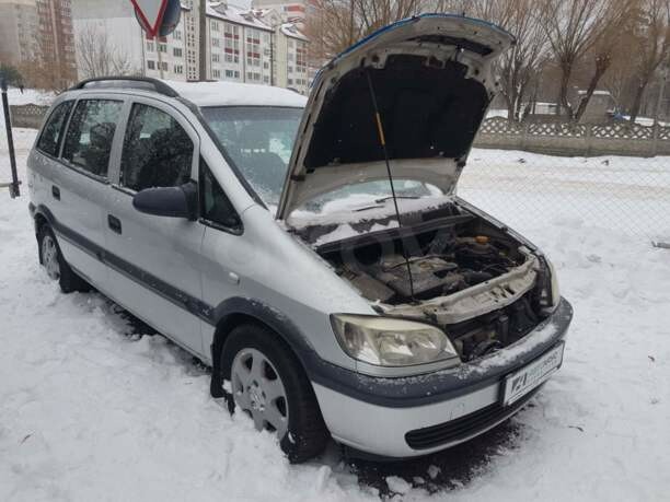 Opel Zafira A · Рестайлинг, 5 мест, 2003 г.