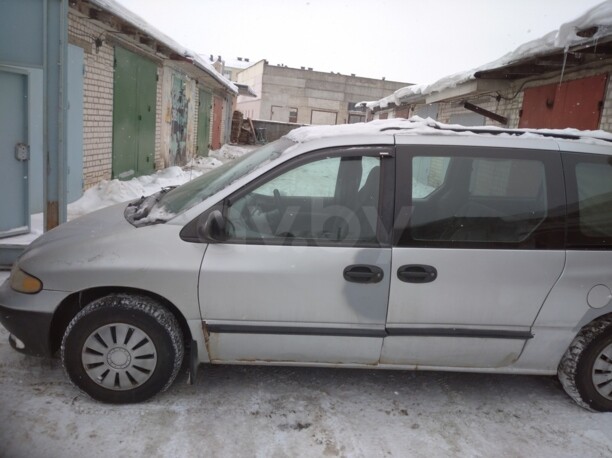 Dodge Grand Caravan III, 7 мест, 1999 г.