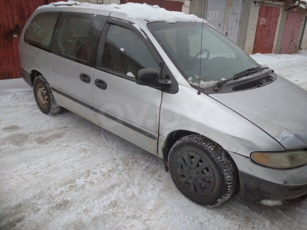 Dodge Grand Caravan III, 7 мест, 1999 г.