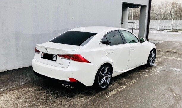Lexus IS III · Рестайлинг, 2017 г.