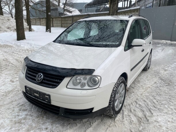 Volkswagen Touran I, 5 мест, 2004 г.