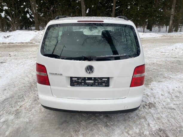 Volkswagen Touran I, 5 мест, 2004 г.