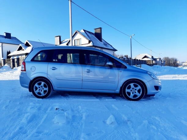 Opel Zafira B · Рестайлинг, 7 мест, 2008 г.