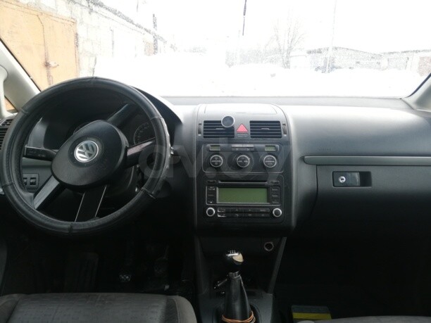 Volkswagen Touran I, 7 мест, 2004 г.
