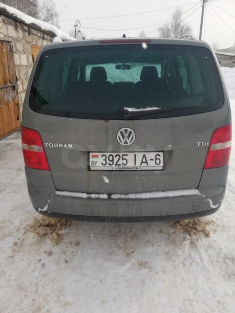 Volkswagen Touran I, 7 мест, 2004 г.