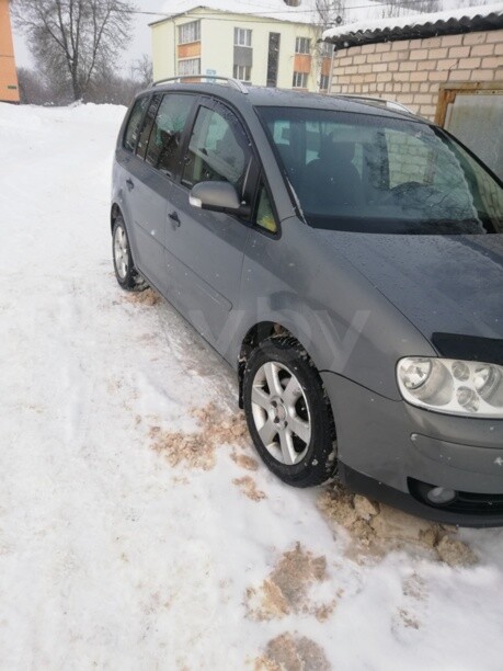 Volkswagen Touran I, 7 мест, 2004 г.