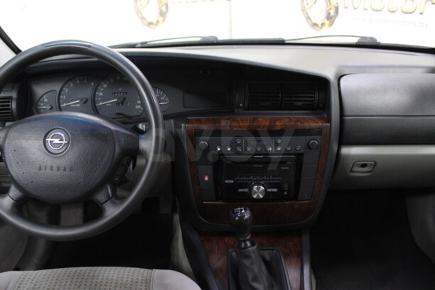 Opel Omega B · Рестайлинг, 2000 г.