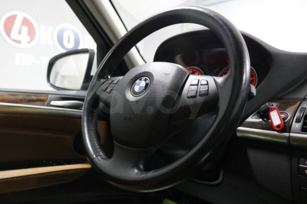 BMW X5 E70, 5 мест, 2010 г.