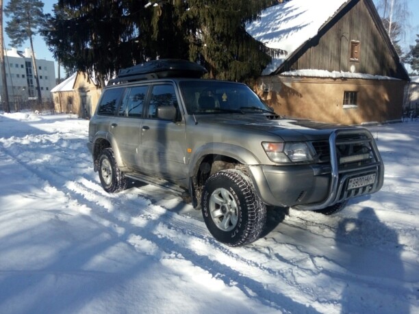 Nissan Patrol Y61, 7 мест, 2000 г.