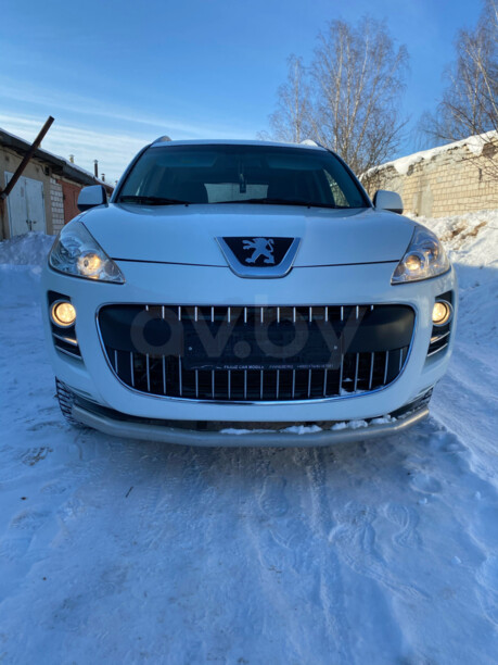 Peugeot 4007, 7 мест, 2011 г.