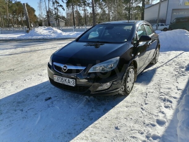 Opel Astra J, 2010 г.