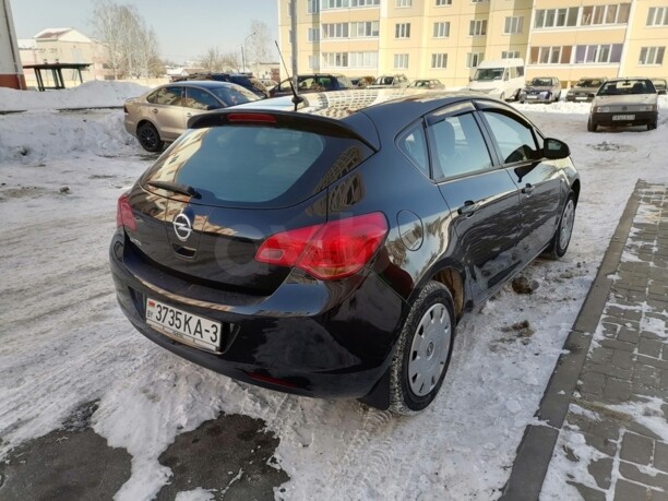 Opel Astra J, 2010 г.