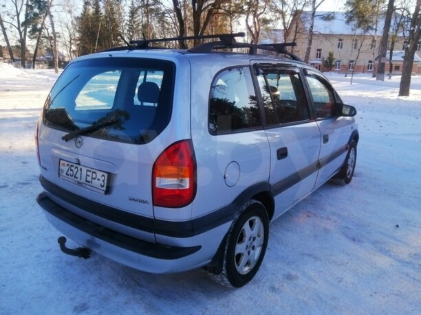 Opel Zafira A, 7 мест, 2000 г.