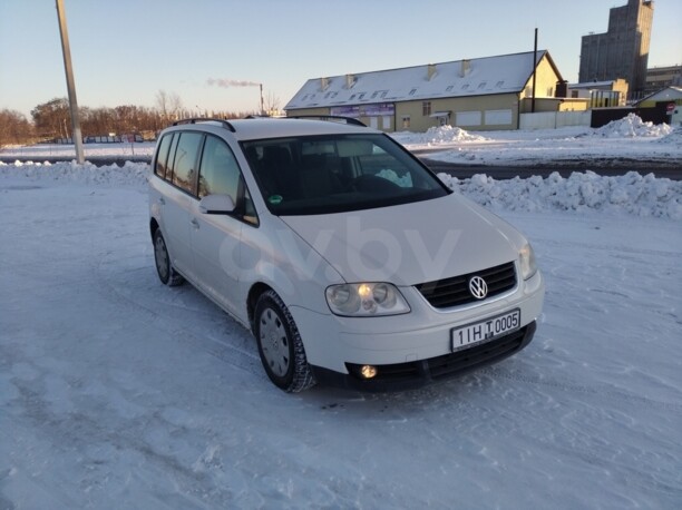 Volkswagen Touran I, 5 мест, 2004 г.