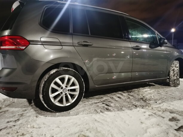 Volkswagen Touran III, 5 мест, 2016 г.