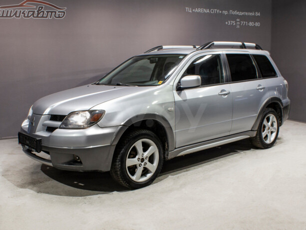 Mitsubishi Outlander I, 5 мест, 2004 г.