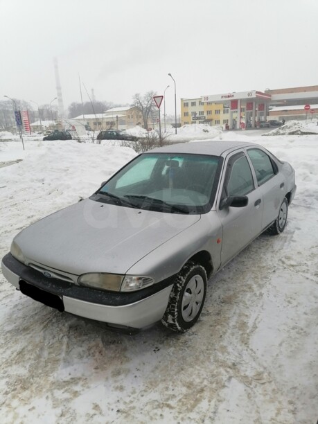 Ford Mondeo I, 1995 г.